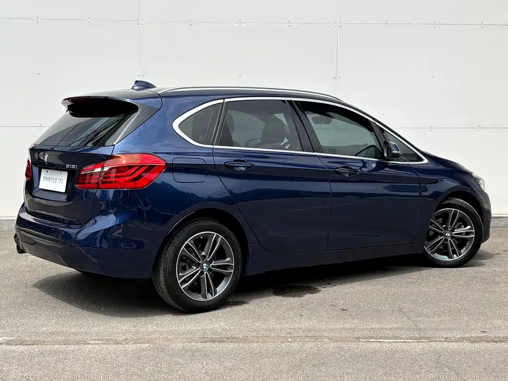 BMW 2 Series Station Wagon 2019 — фото 12