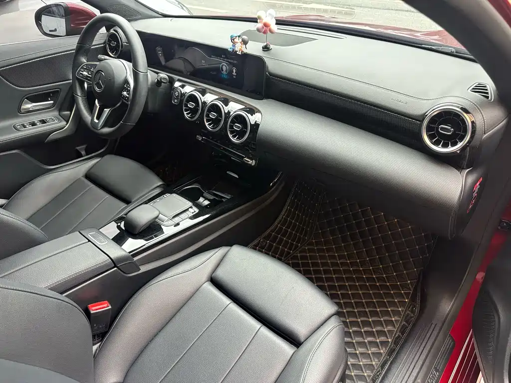 Mercedes-Benz A-Class 2021 — фото 12