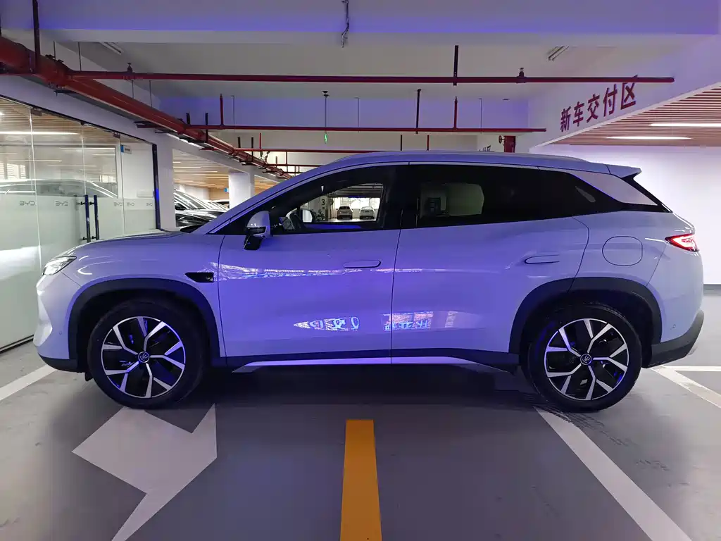 BYD Song L DM-i 2025 — фото 6