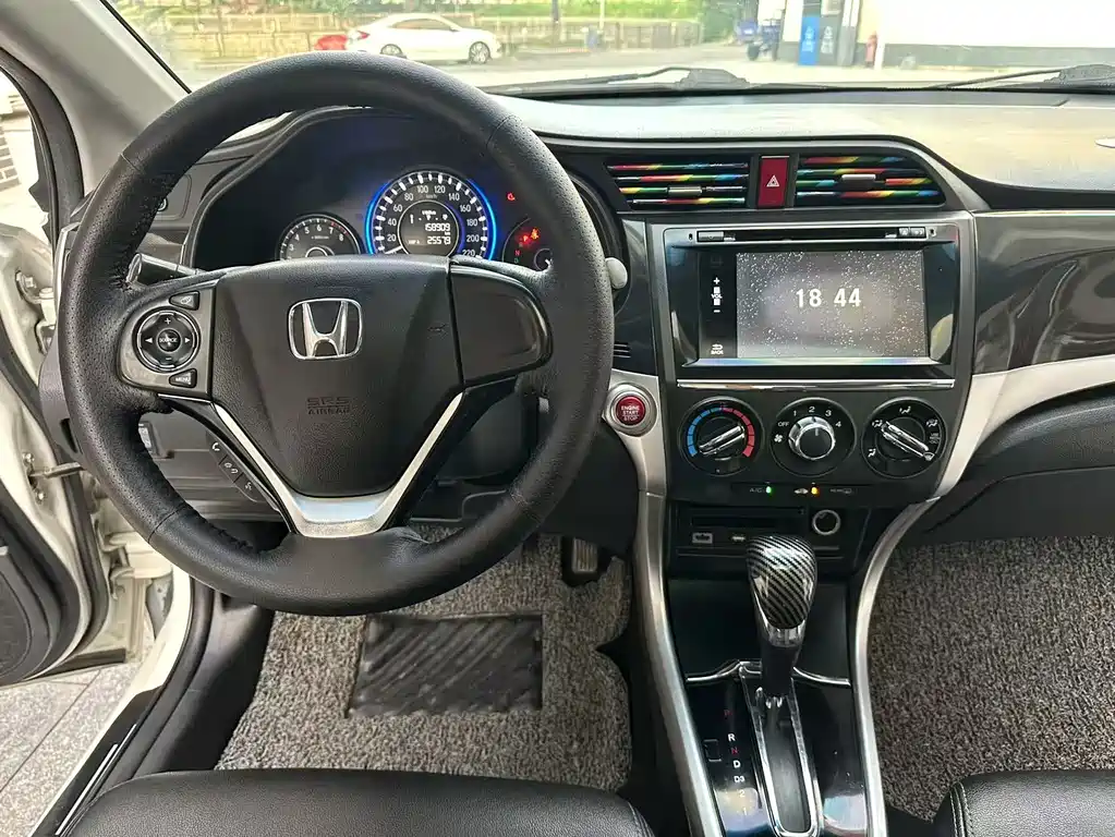 Honda Crider 2014 — фото 12