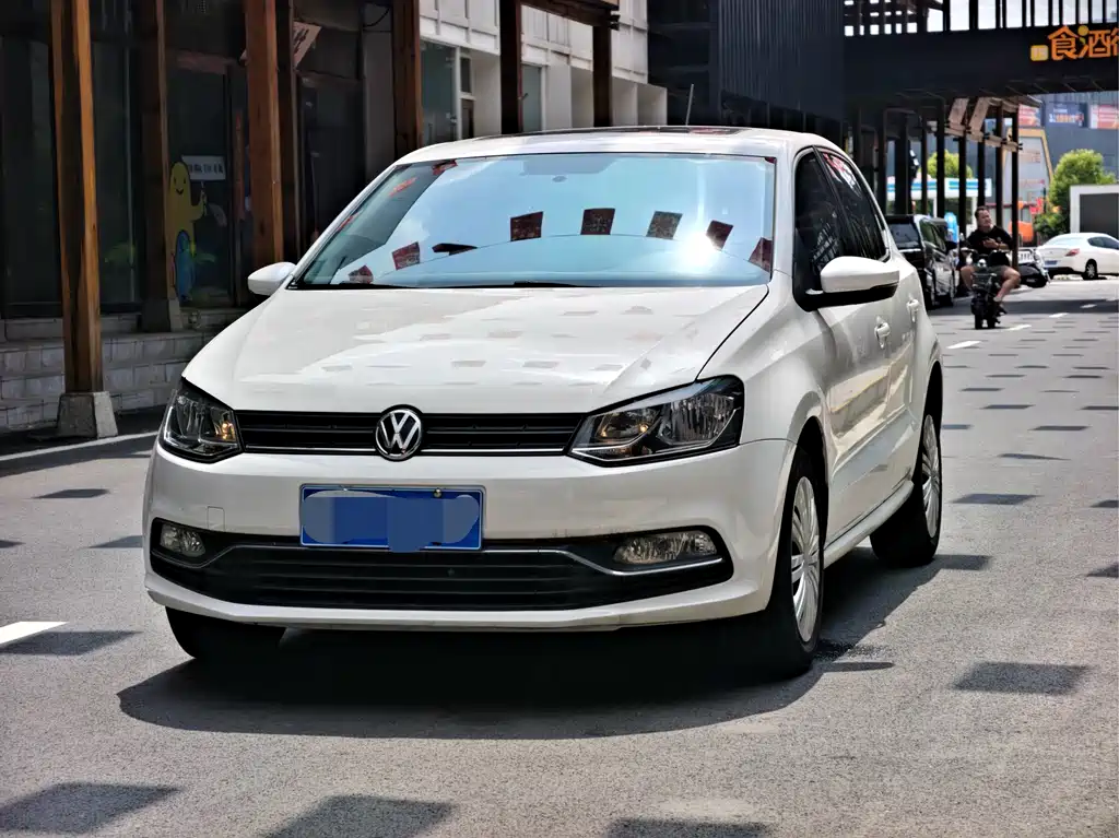 Volkswagen Polo 2016 — фото 1