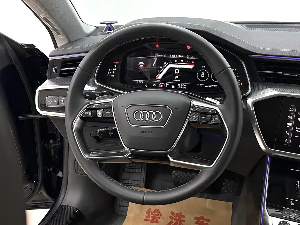 Audi A7L 2024 — фото 11