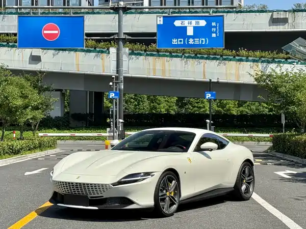 Ferrari Roma 2024
