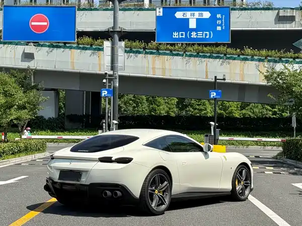 Ferrari Roma 2024