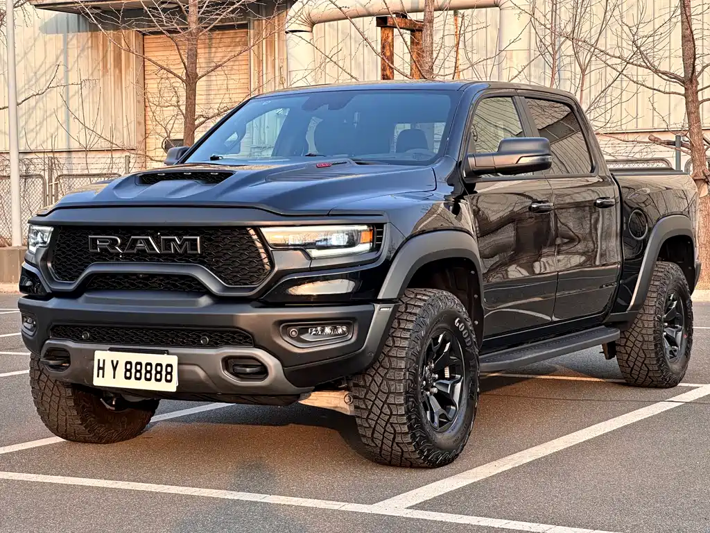 RAM Trucks 2023 — фото 1