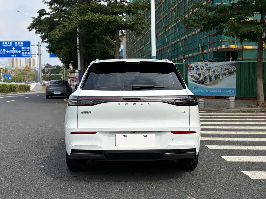 Geely Galaxy E5 2024 — фото 10