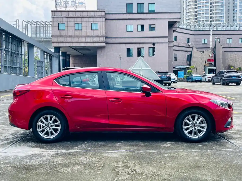 Mazda 3 Axela 2014 — фото 27
