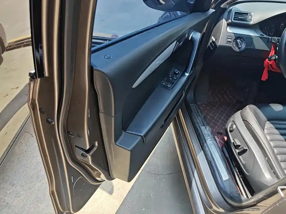 Volkswagen Magotan 2016