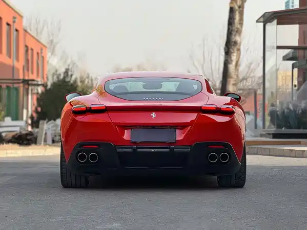 Ferrari Roma 2024