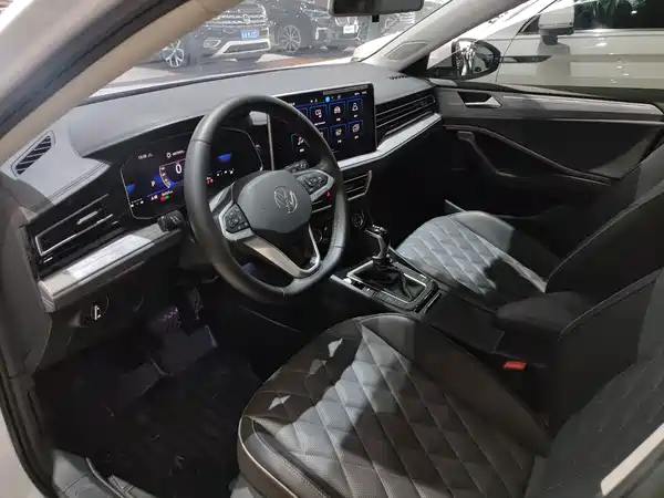 Volkswagen Sagitar 2024