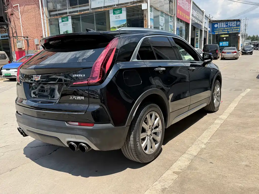Cadillac XT4 2019 — фото 15