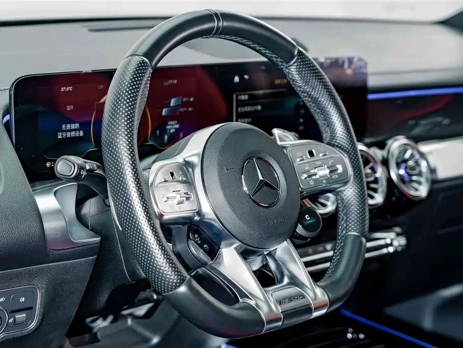 Mercedes-Benz GLB AMG 2023 — фото 9