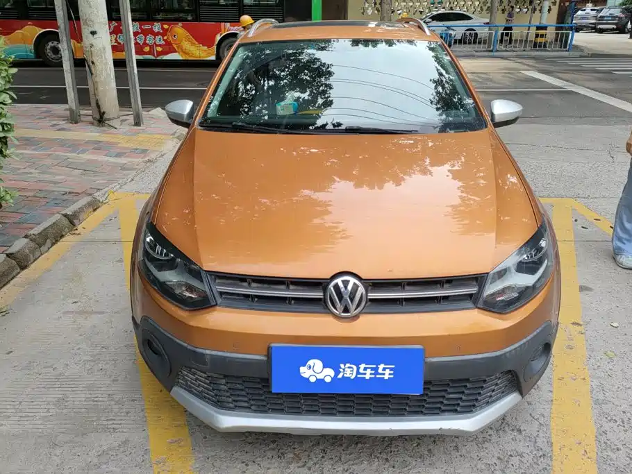 Volkswagen Polo 2015