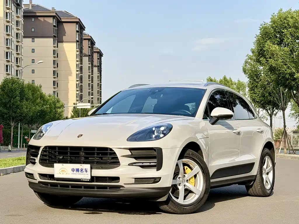 Porsche Macan 2019 — фото 1