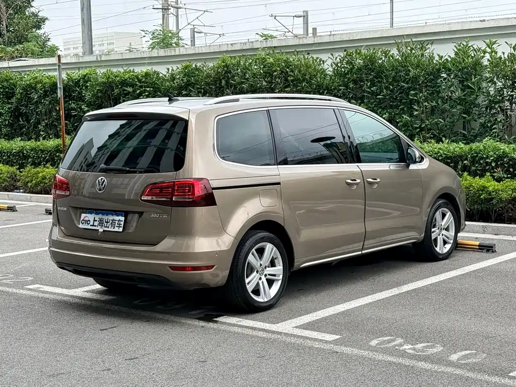 Volkswagen Sharan 2017 — фото 4