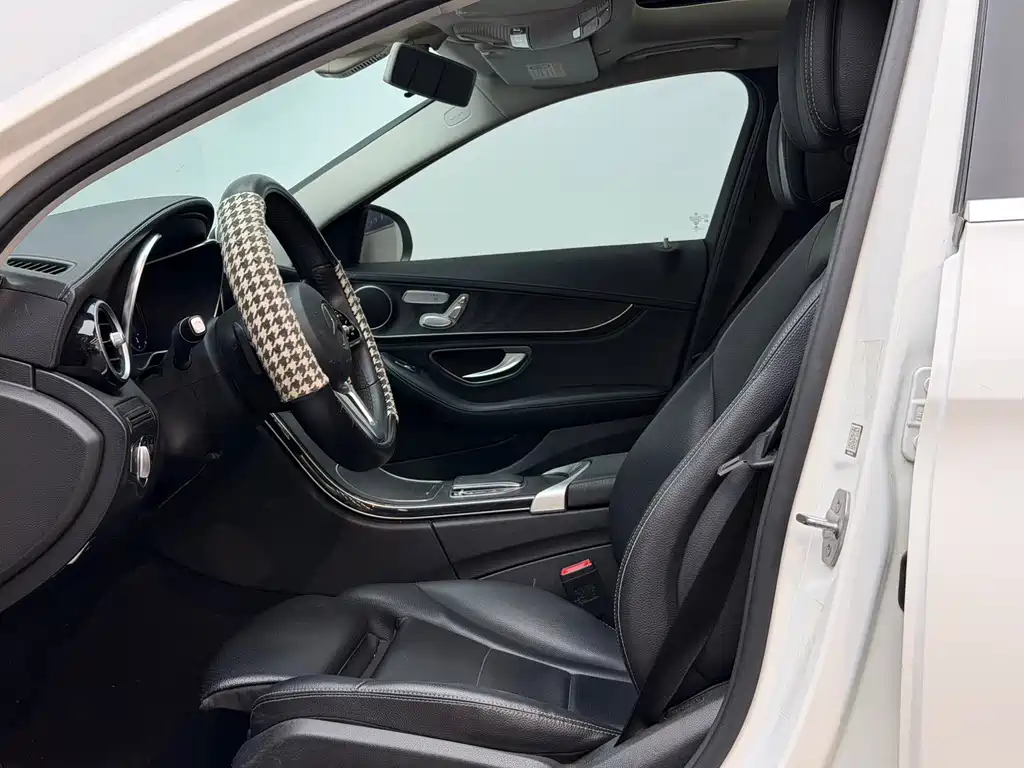 Mercedes-Benz C-Class 2019 — фото 5