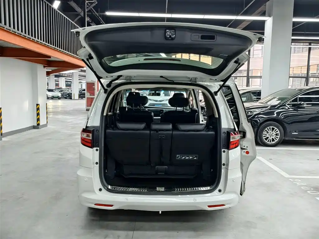 Honda Odyssey 2019 — фото 18