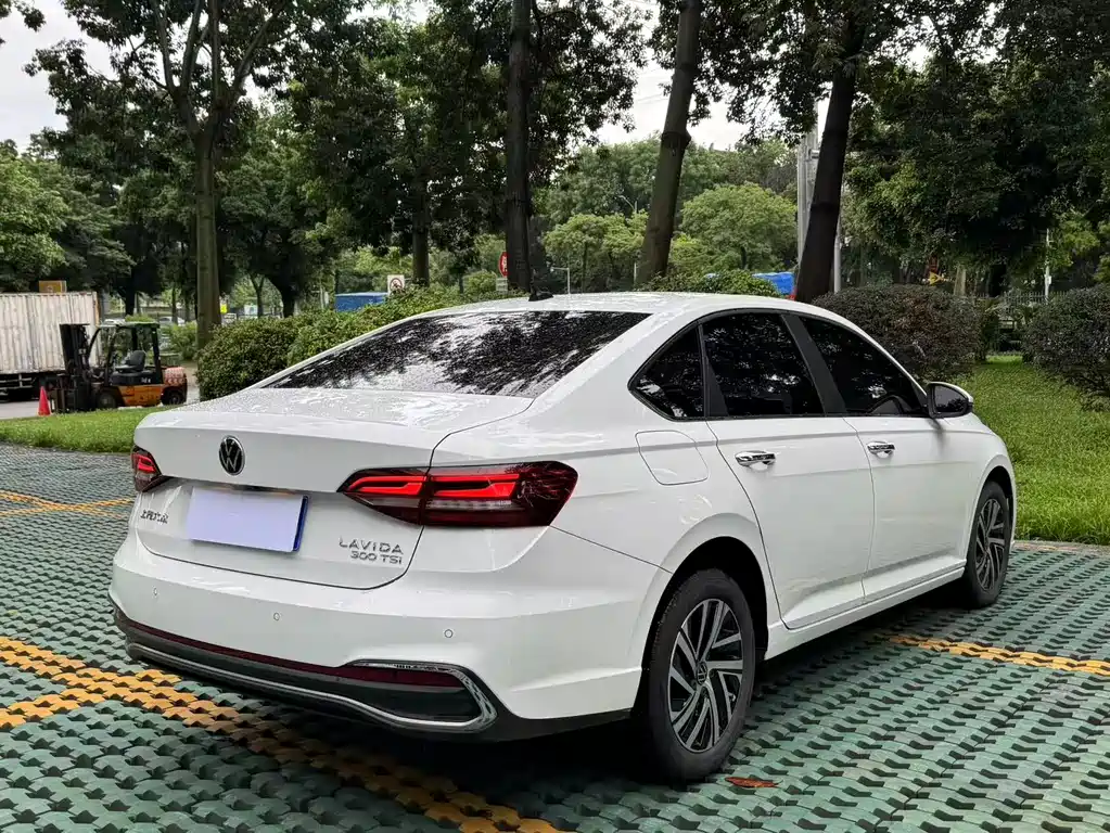 Volkswagen Lavida 2024