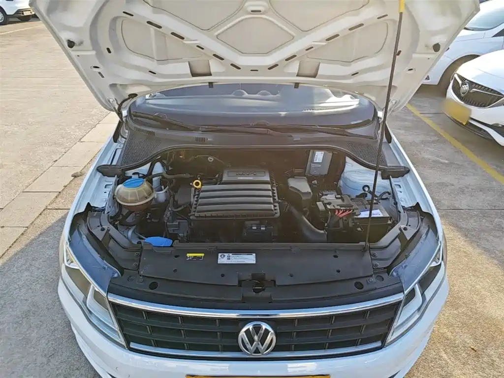 Volkswagen Jetta 2018 — фото 20