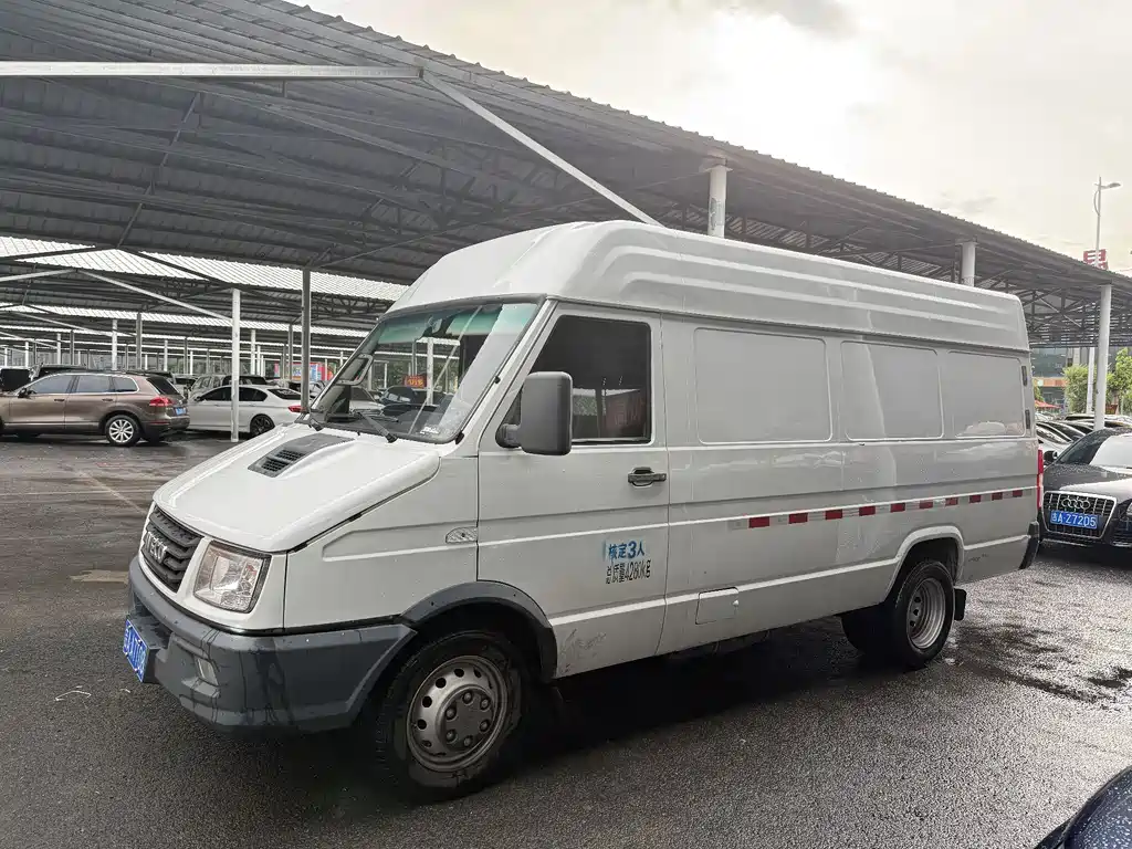 IVECO Daily 2023