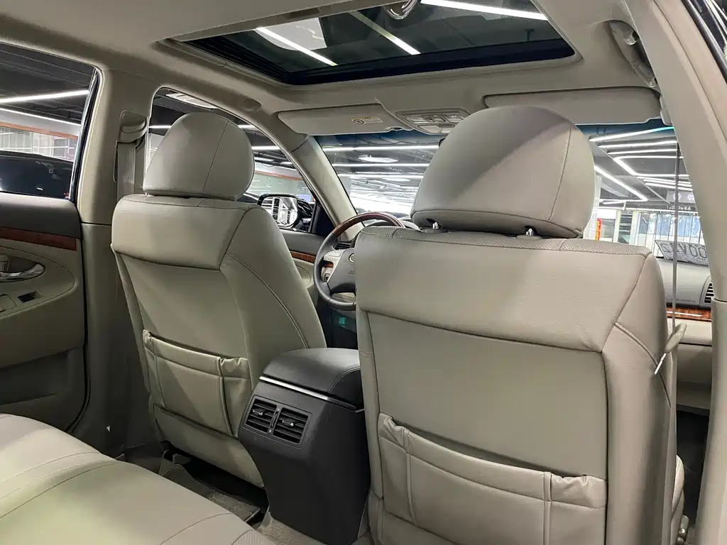 Toyota Camry 2008 — фото 10