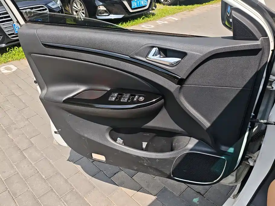 BYD e5 2016