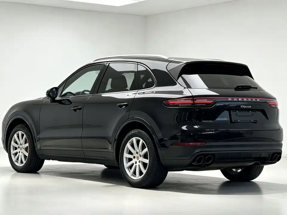 Porsche Cayenne 2018 — фото 9