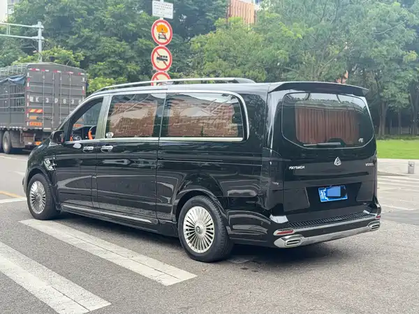 Mercedes-Benz Vito 2023