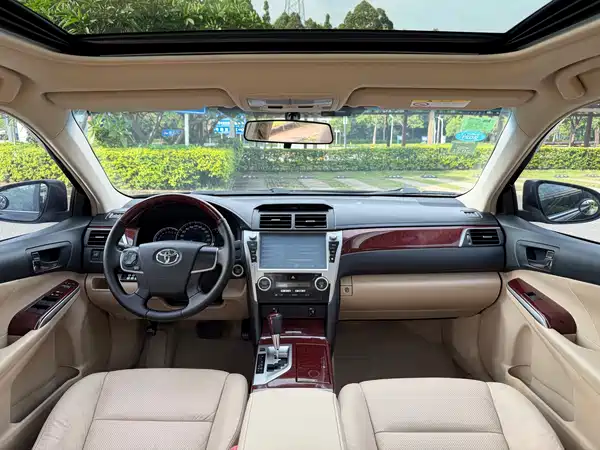 Toyota Camry 2013
