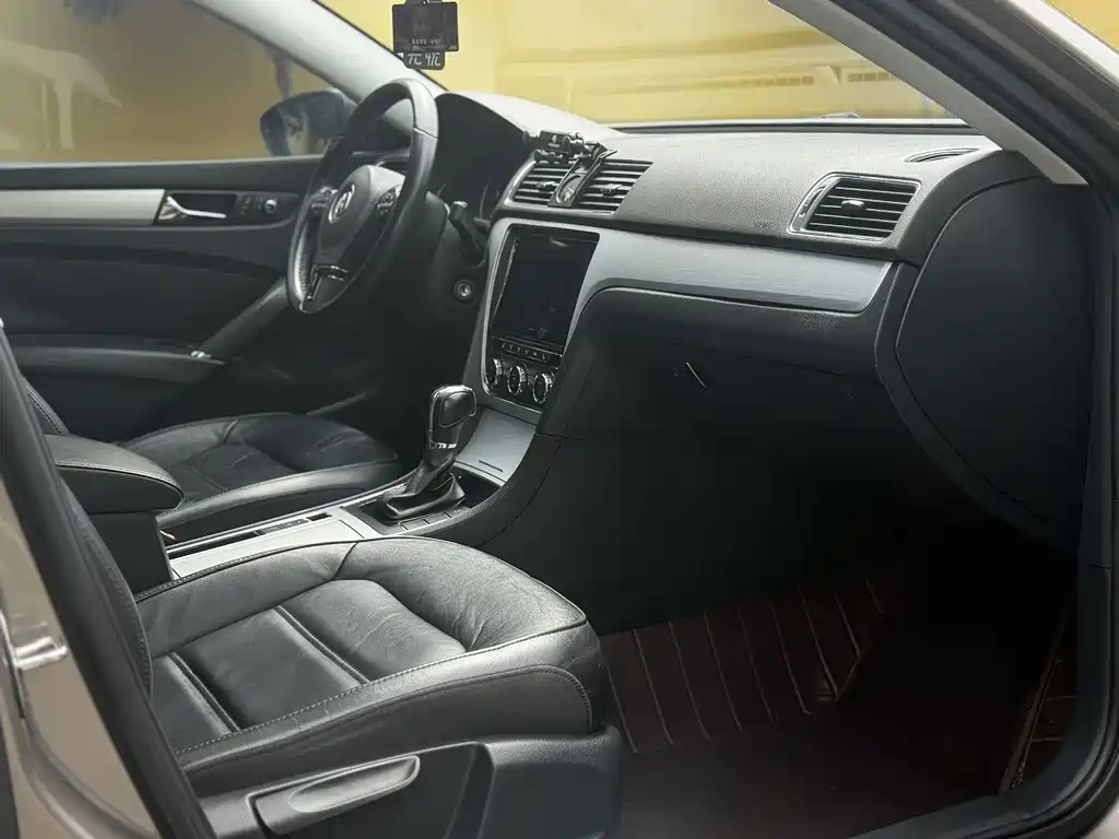 Volkswagen Passat 2015 — фото 4