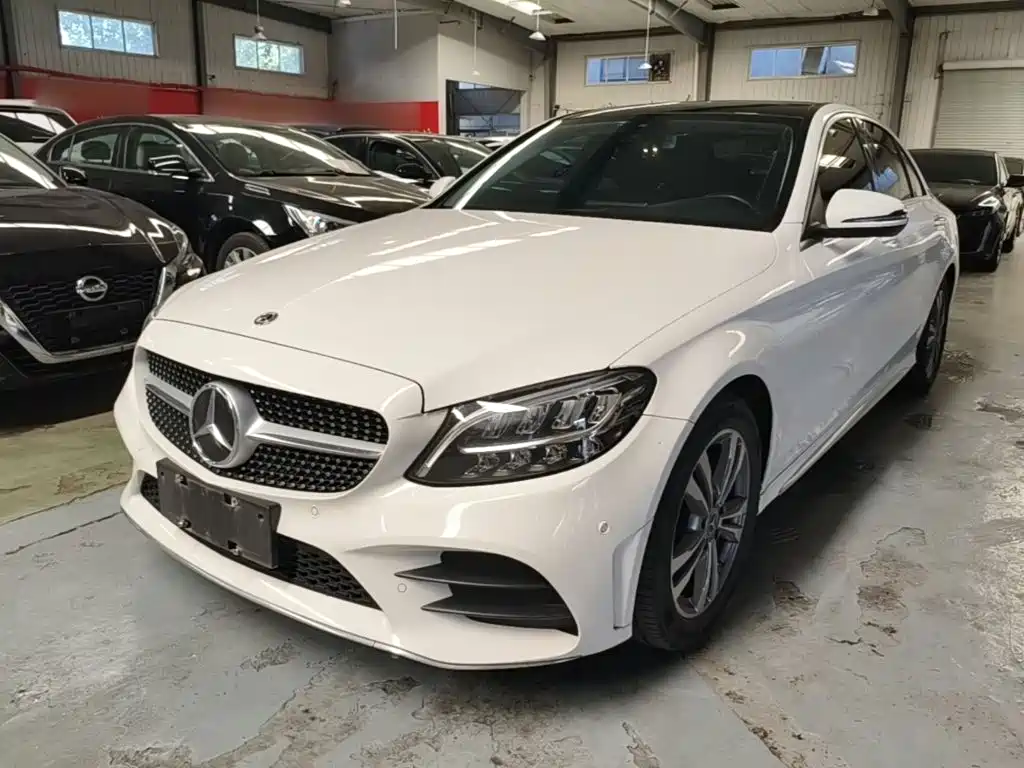 Mercedes-Benz C-Class 2021