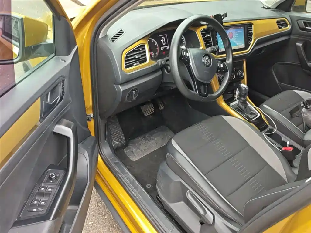 Volkswagen T-Roc 2019 — фото 16