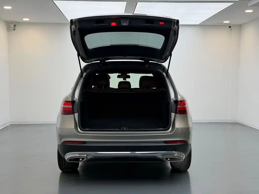 Mercedes-Benz GLC 2019 — фото 16