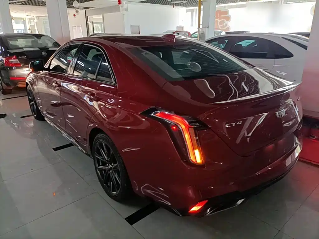 Cadillac CT4 2021 — фото 5