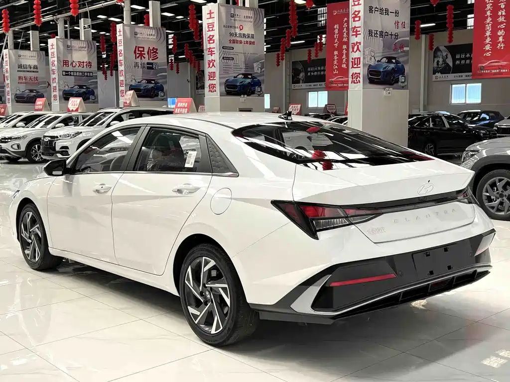 Hyundai Elantra 2026