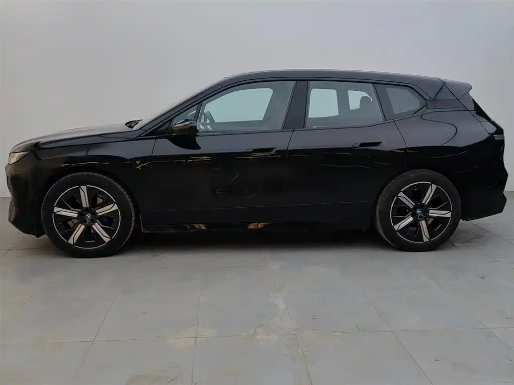 BMW iX 2023