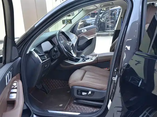 BMW X7 2019