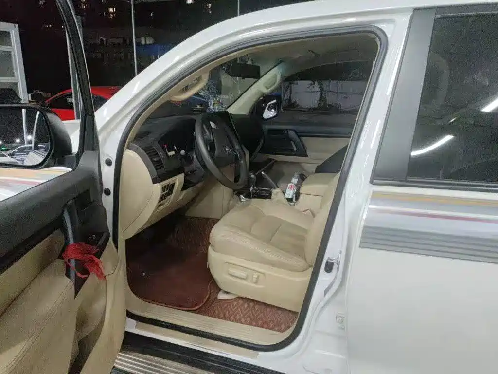 Toyota Prado 2020