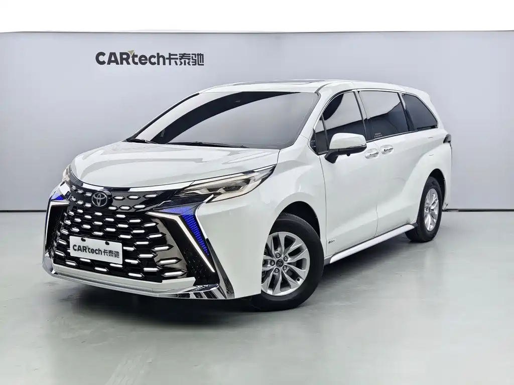 Toyota Sienna 2024