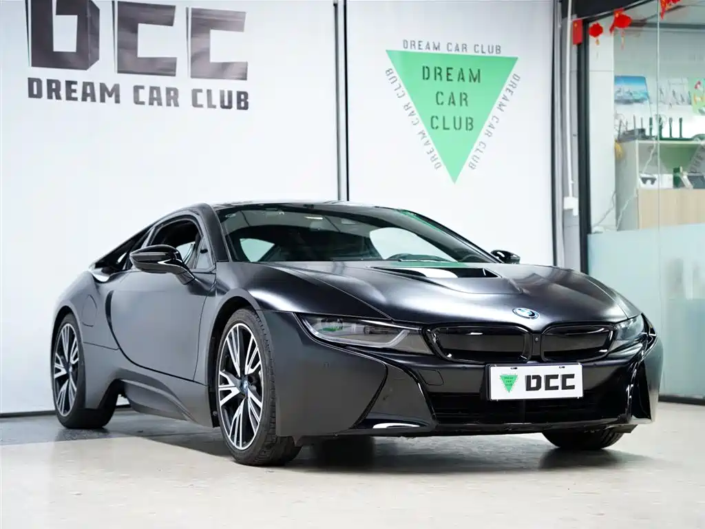 BMW i8 2017 — фото 16