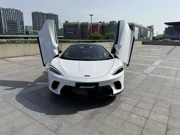McLaren GT 2023
