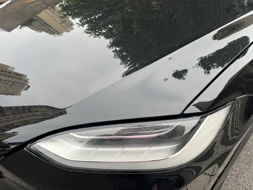 Tesla Model X 2018 — фото 5