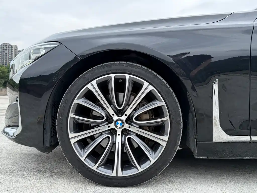 BMW 7 Series 2020 — фото 9