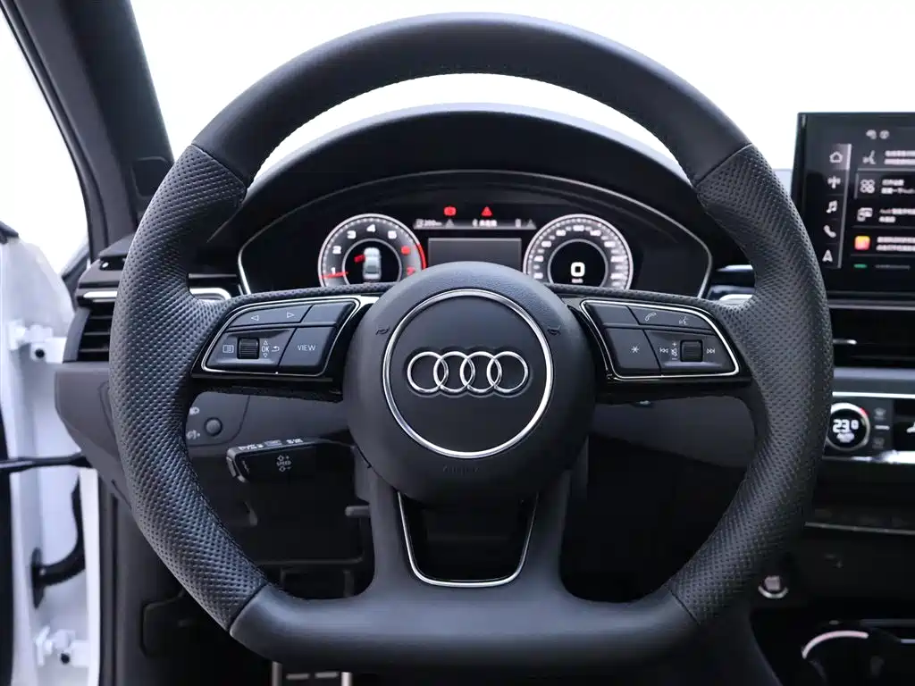 Audi A4L 2024 — фото 16