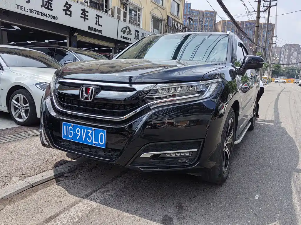 Honda UR-V 2019 — фото 1