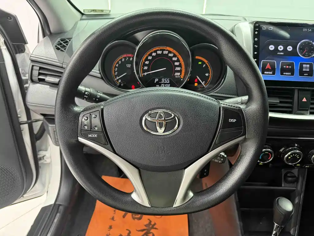 Toyota Yaris L 2023 — фото 5