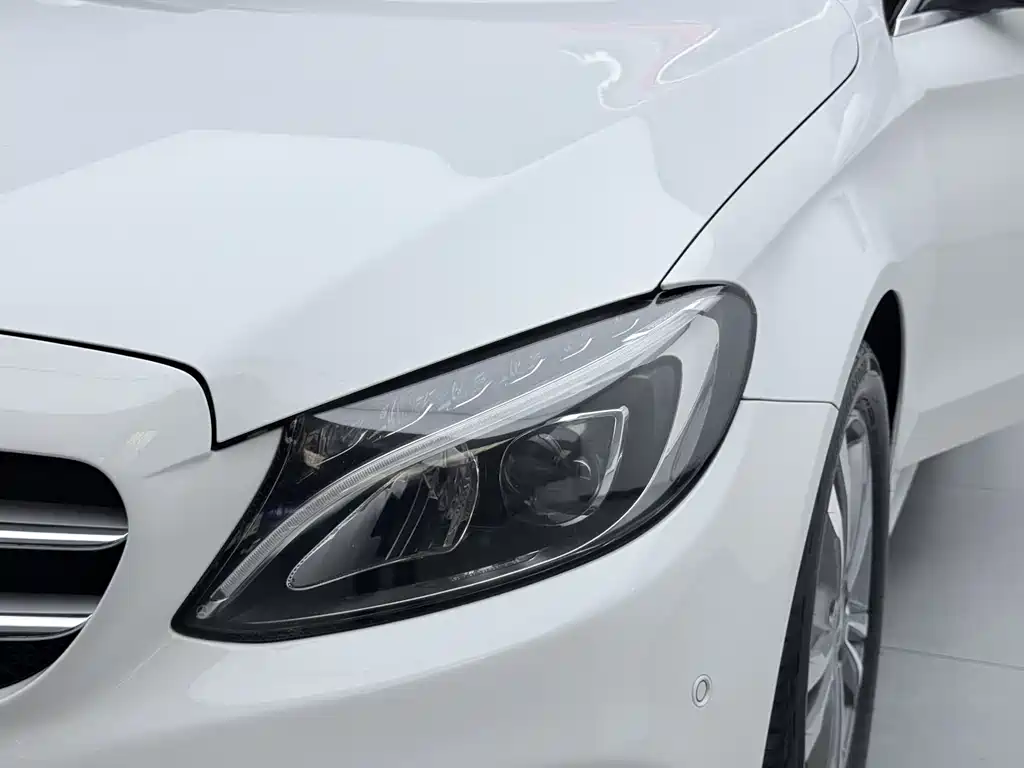 Mercedes-Benz C-Class 2018 — фото 9