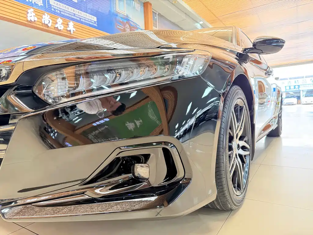 Honda Accord 2023 — фото 15