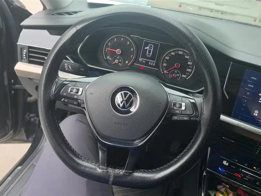 Volkswagen Passat 2021 — фото 15