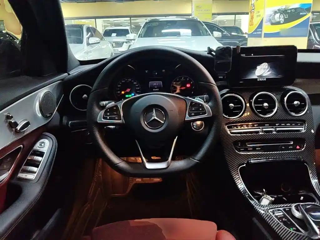 Mercedes-Benz C-Class 2017 — фото 11